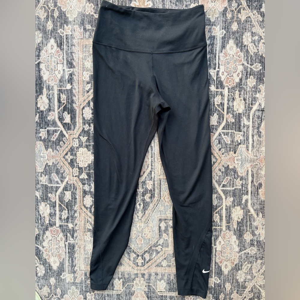 Nike High-Waisted Leggings - Picture 1 of 2